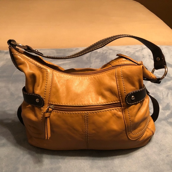 Tignanello Handbags - Woman’s Purse 👜